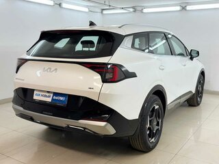 2025 Kia Sportage V Рестайлинг, белый, 4650000 рублей, вид 4