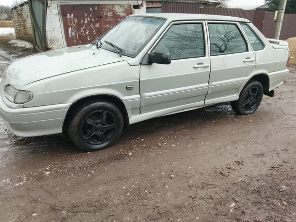 2004 Lada (ВАЗ) 2115, белый, 155000 рублей - вид 4