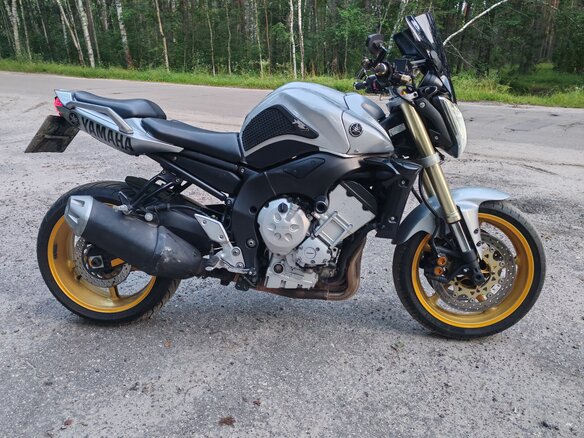 2006 Yamaha FZ1, серебристый, 430000 рублей