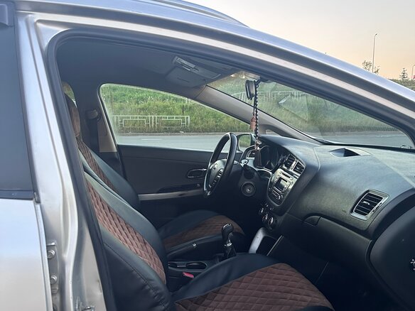 2014 Kia Ceed II, серебристый, 650000 рублей - вид 12