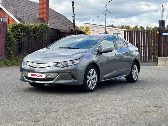 2018 Chevrolet Volt II, серый, 1650000 рублей - вид 1