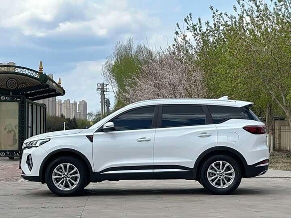 2023 Chery Tiggo 7 Plus I Рестайлинг, белый - вид 7