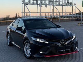 2020 Toyota Camry VIII (XV70), чёрный, 2499000 рублей, вид 1