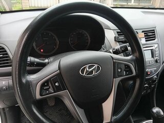 2016 Hyundai Solaris I Рестайлинг, белый, 735000 рублей, вид 2