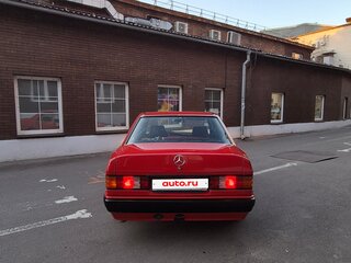 1991 Mercedes-Benz 190 (W201), красный, 885000 рублей, вид 5