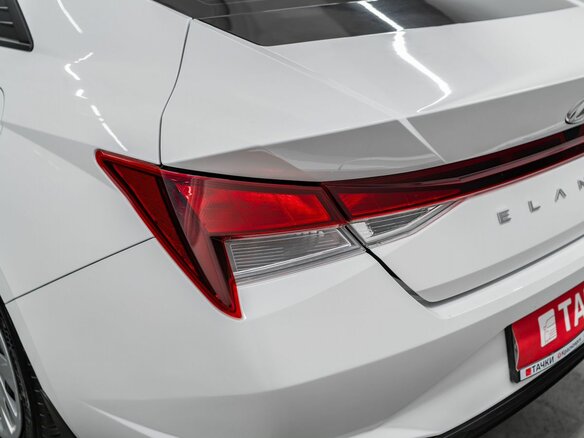 2021 Hyundai Elantra VII (CN7), белый, 2015000 рублей - вид 17
