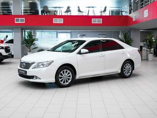 2014 Toyota Camry VII (XV50), белый, 1420000 рублей, вид 1