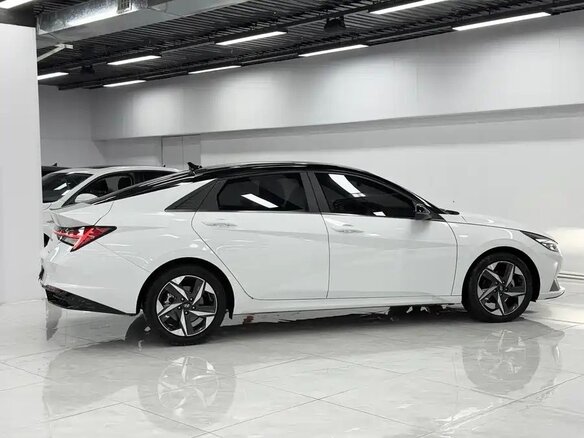 2022 Hyundai Elantra VII (CN7), белый - вид 2