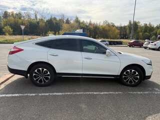 2014 Honda Crosstour I Рестайлинг, белый, 1380000 рублей, вид 3