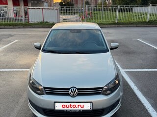 2013 Volkswagen Polo V, серебристый, 605000 рублей, вид 2