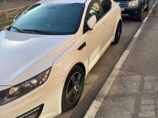 2013 Kia Optima III Рестайлинг, белый, 1250000 рублей, вид 1