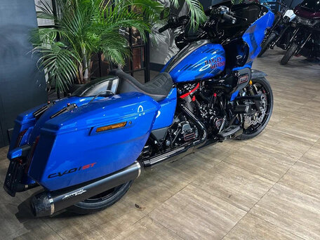 2025 Harley-Davidson CVO Road Glide ST, синий, 6950000 рублей, вид 2