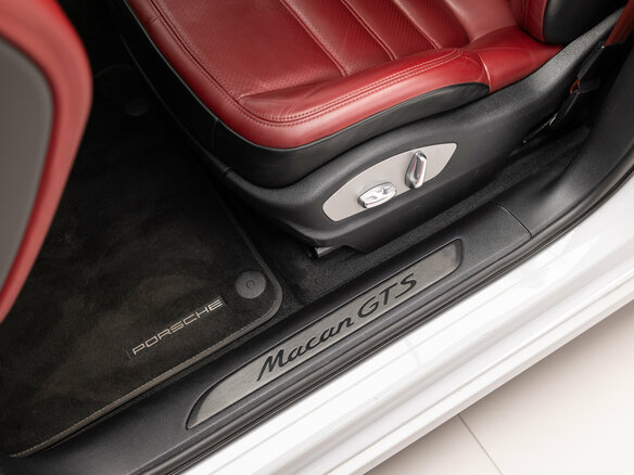 2022 Porsche Macan GTS I Рестайлинг 2, белый, 8790000 рублей - вид 12