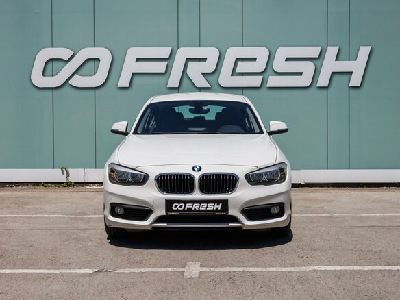 2015 BMW 1 серии 118i II (F20/F21) Рестайлинг, белый - вид 2