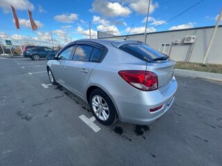2013 Chevrolet Cruze I Рестайлинг, серебристый, 580000 рублей, вид 5