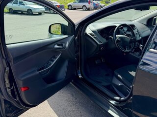 2016 Ford Focus III Рестайлинг, чёрный, 1100000 рублей, вид 5