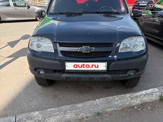 2010 Chevrolet Niva I Рестайлинг, чёрный, 375000 рублей, вид 1
