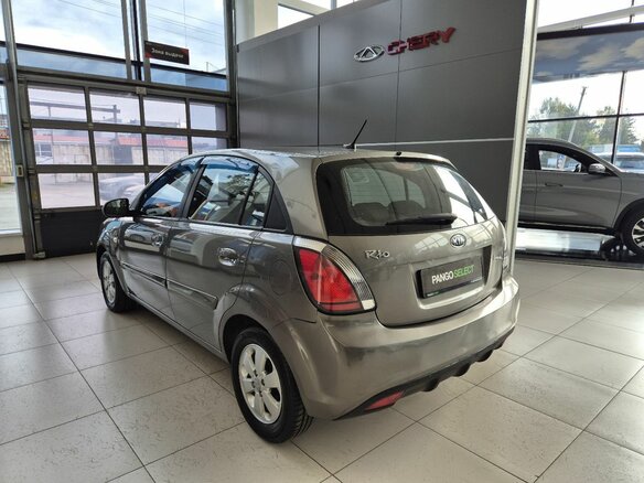 2011 Kia Rio II Рестайлинг, серый - вид 5