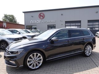 2022 Volkswagen Passat B8 Рестайлинг, чёрный, 3010010 рублей, вид 3