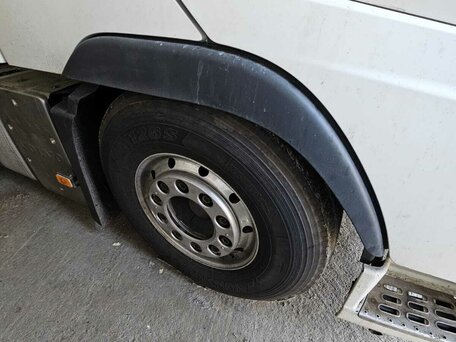 2005 Volvo FH, белый, 3500000 рублей, вид 3