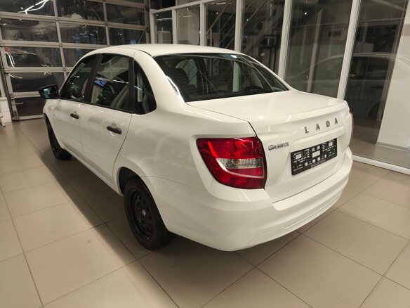 2026 Lada (ВАЗ) Granta I Рестайлинг, белый - вид 7