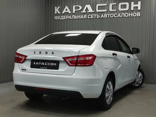 2017 Lada (ВАЗ) Vesta I, белый, 750000 рублей, вид 2