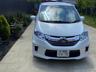 2015 Honda Freed I Рестайлинг 2, белый, 1400000 рублей, вид 2
