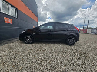 2013 Hyundai Solaris I, чёрный, 605000 рублей, вид 2