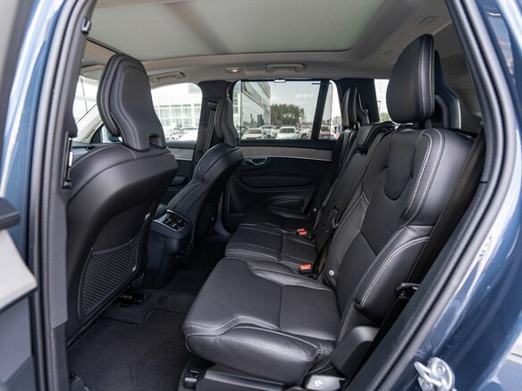2026 Volvo XC90 B5 II Рестайлинг 2, синий - вид 25