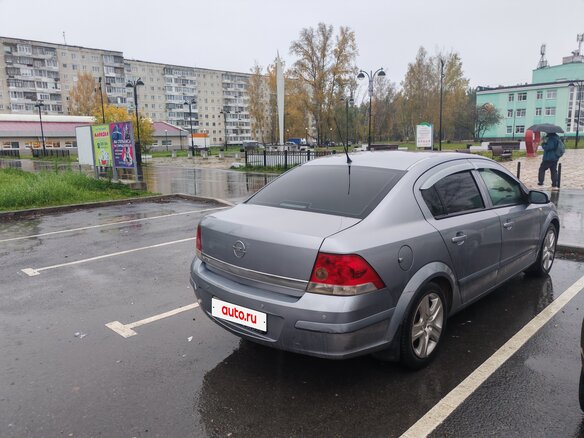 2008 Opel Astra H Рестайлинг, серый, 420000 рублей - вид 1