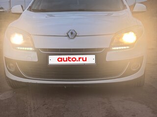 2012 Renault Megane III Рестайлинг, белый, 650000 рублей, вид 2