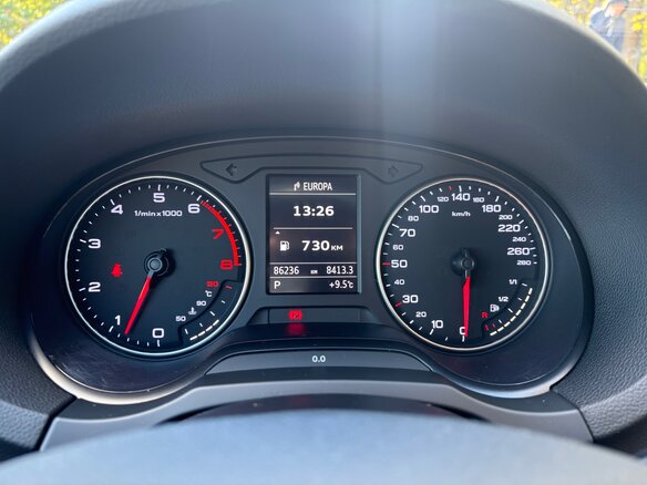 2015 Audi A3 III (8V), чёрный, 1690000 рублей - вид 10