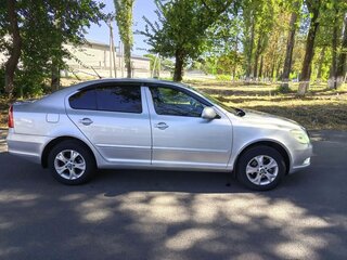 2013 Skoda Octavia II (A5) Рестайлинг, серебристый, 920000 рублей, вид 2