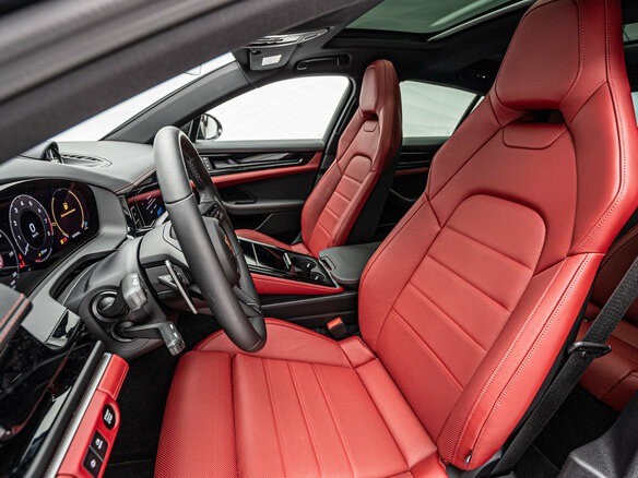 2026 Porsche Panamera 4 III, чёрный, 20499000 рублей - вид 9