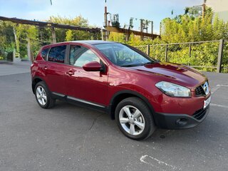 2010 Nissan Qashqai I Рестайлинг, красный, 720000 рублей, вид 2