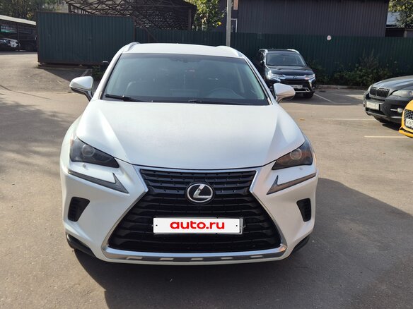 2019 Lexus NX 300 I Рестайлинг, белый, 2550000 рублей - вид 1