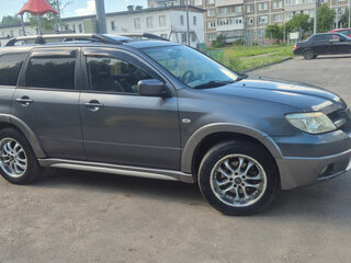 2005 Mitsubishi Outlander I, серый, 625000 рублей, вид 5