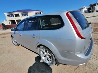 2011 Ford Focus II Рестайлинг, серебристый, 455000 рублей, вид 3