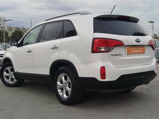 2019 Kia Sorento II Рестайлинг, белый, 2100000 рублей, вид 5