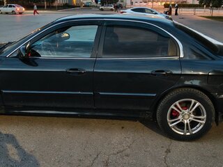2005 Hyundai Sonata ТагАЗ IV (EF) Рестайлинг, чёрный, 395000 рублей, вид 4
