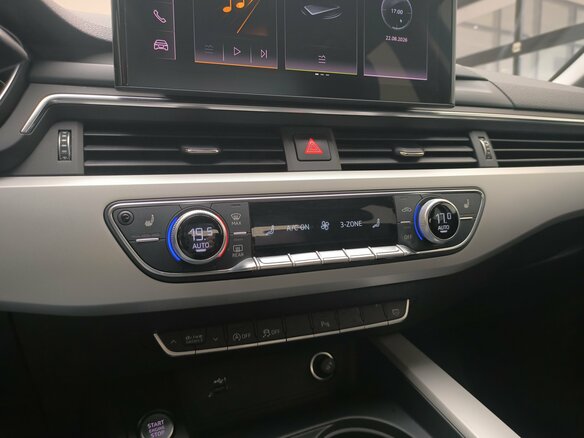 2020 Audi A4 35 TFSI V (B9) Рестайлинг, белый, 2650000 рублей - вид 21