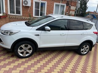 2015 Ford Kuga II, белый, 1500000 рублей, вид 3