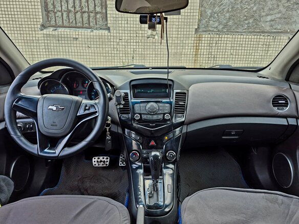 2012 Chevrolet Cruze I, серый, 625000 рублей - вид 16