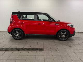 2018 Kia Soul II Рестайлинг, красный, 1590000 рублей, вид 3