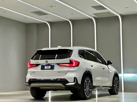 2026 BMW X1 Long 25Li xDrive III (U11/U12), белый, 5750000 рублей, вид 5