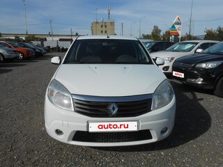 2011 Renault Sandero I, белый, 598000 рублей, вид 5