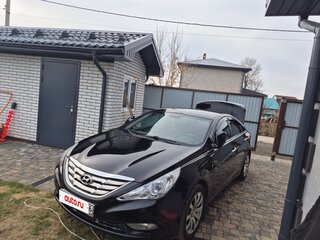2010 Hyundai Sonata VI (YF), чёрный, 999999 рублей, вид 2