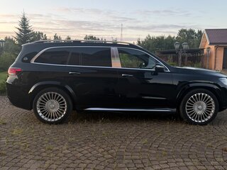 2021 Mercedes-Benz Maybach GLS 600 I, чёрный, 10000000 рублей, вид 3