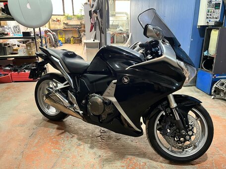 2012 Honda VFR 1200, чёрный, 885000 рублей, вид 2