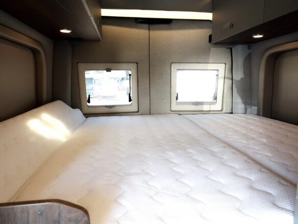 2023 Mercedes-Benz Sprinter, серебристый, 9800000 рублей - вид 12